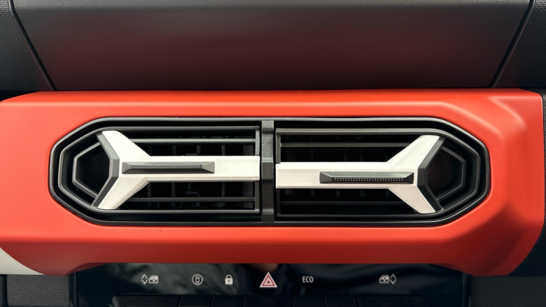 Dacia Spring 27kWh Expression 65 48kW 5dr Auto Electric Hatchback